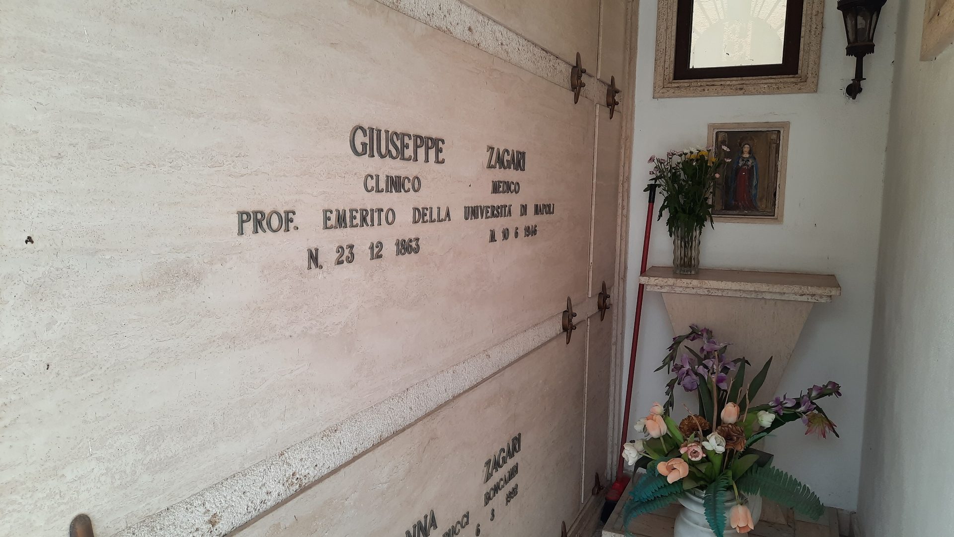 Giuseppe Zagari's tomb, Scilla - 03.jpg
